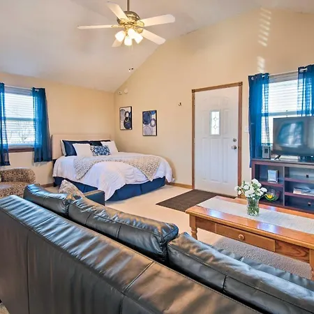 The Brewer Guesthouse Tiny Home With Patio And Yard!